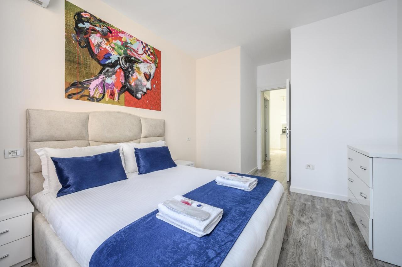 Miku Apartment-Modernly Designed Downtown Tiranë Ngoại thất bức ảnh