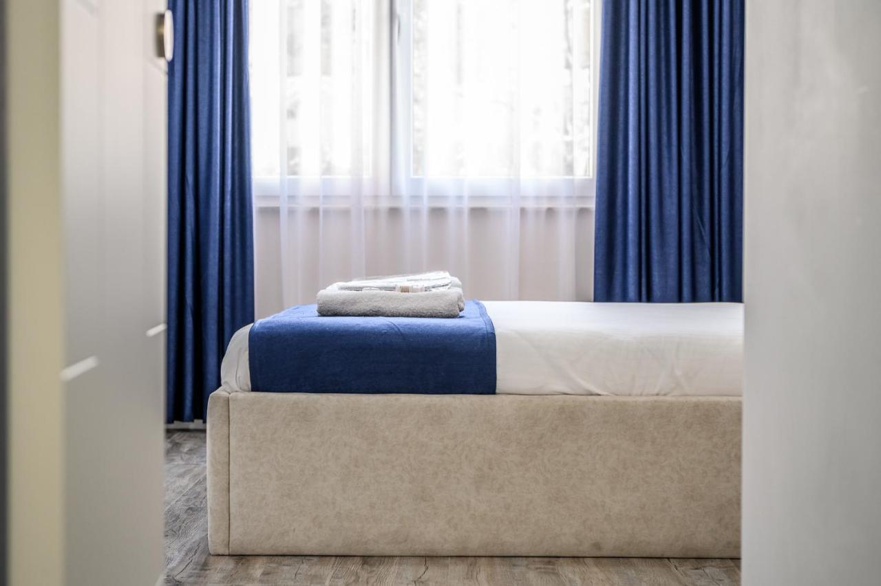 Miku Apartment-Modernly Designed Downtown Tiranë Ngoại thất bức ảnh