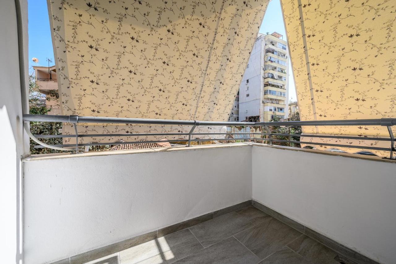 Miku Apartment-Modernly Designed Downtown Tiranë Ngoại thất bức ảnh