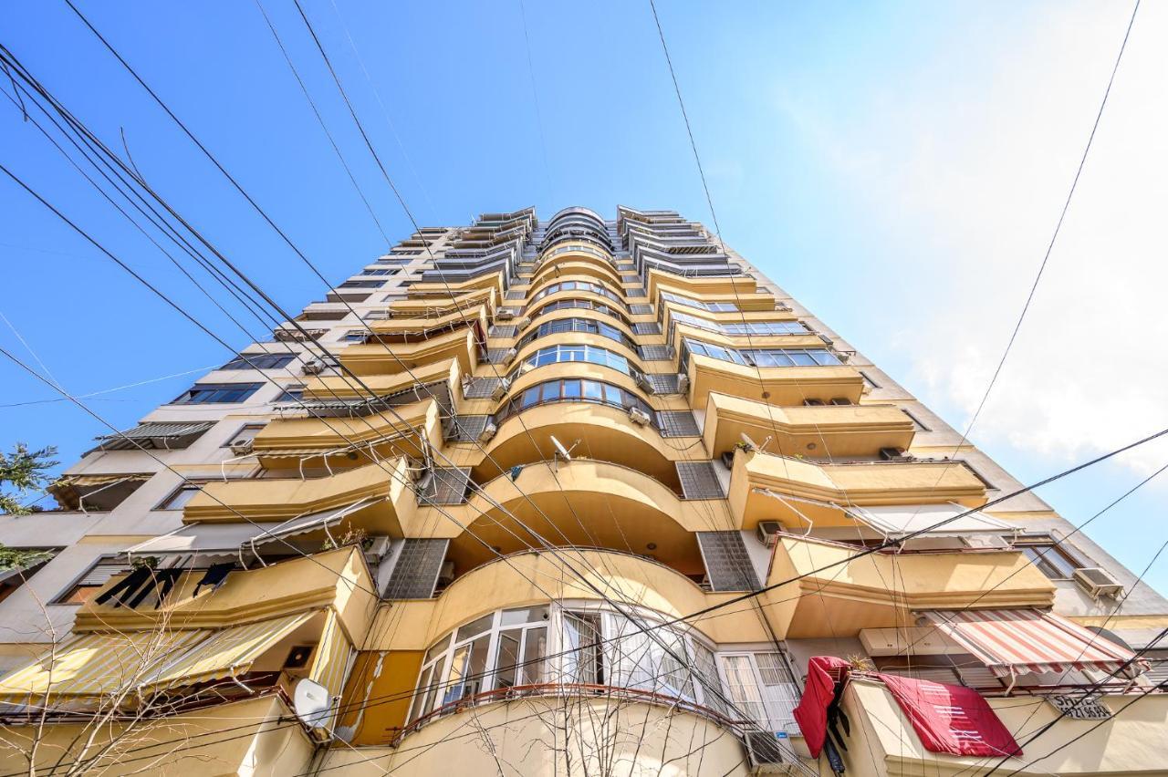 Miku Apartment-Modernly Designed Downtown Tiranë Ngoại thất bức ảnh