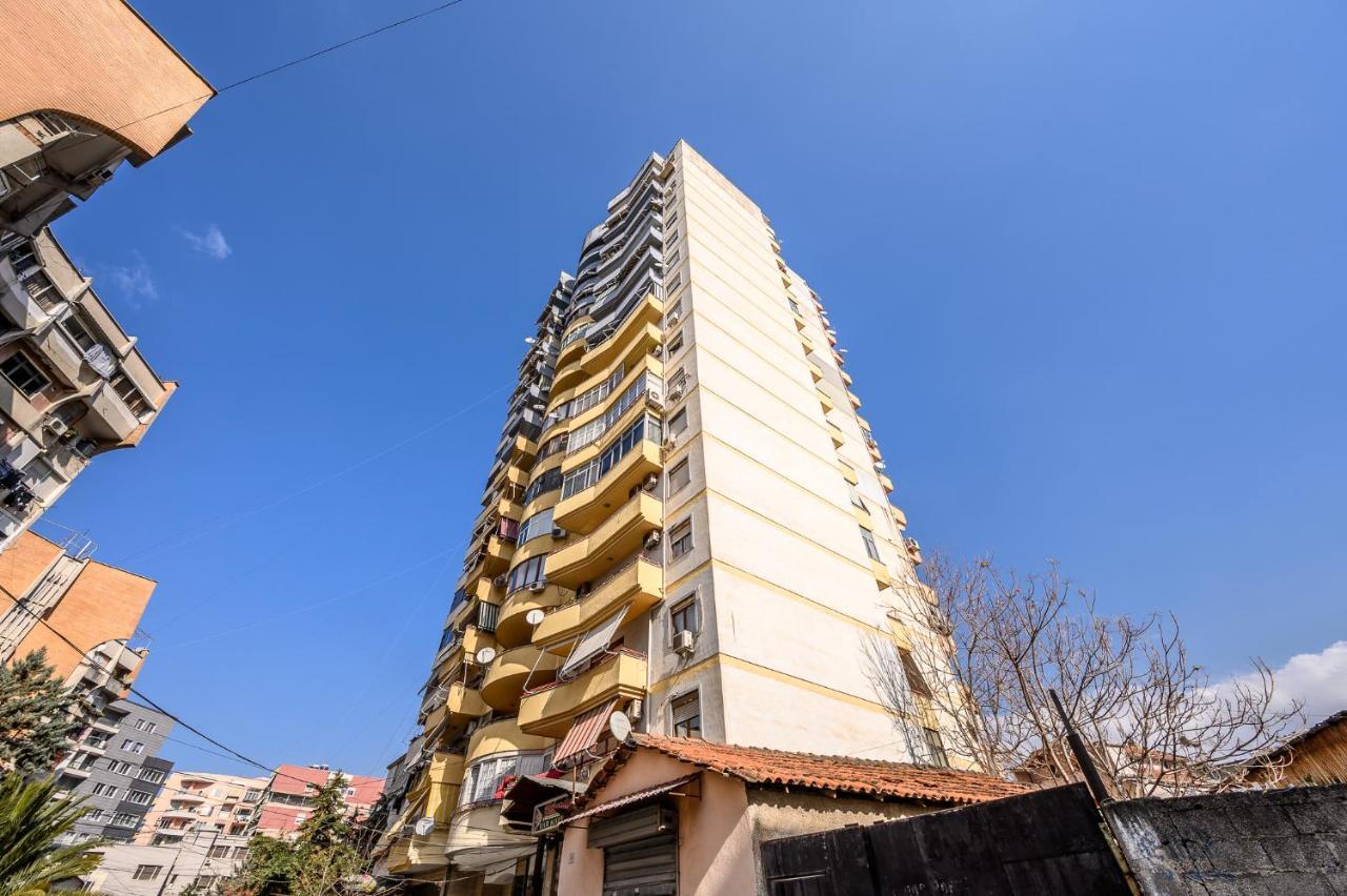 Miku Apartment-Modernly Designed Downtown Tiranë Ngoại thất bức ảnh
